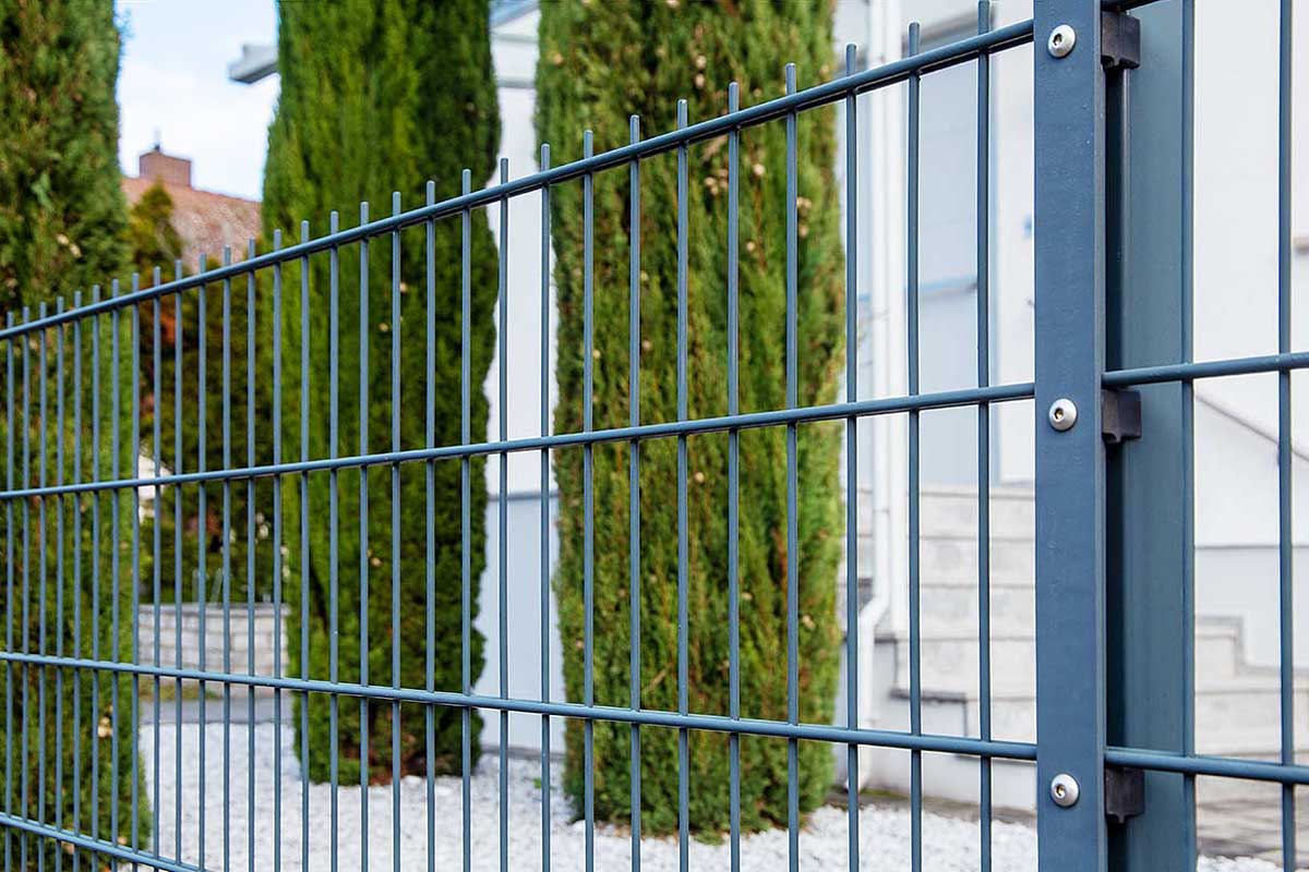 Stabgitterzäune und Tore Stabgitterzäune